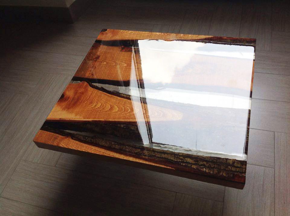 Pellicola trasparente lucida adesiva per protezione vernice tavoli